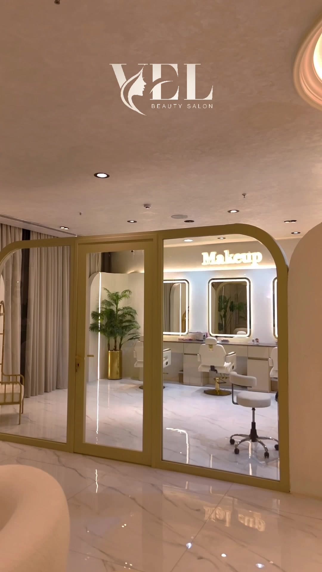 Makeup studio